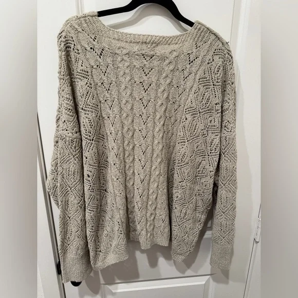 CARLY JEAN LOS ANGELES CJLA Knit V-Neck Sweater - Picture 2 of 6